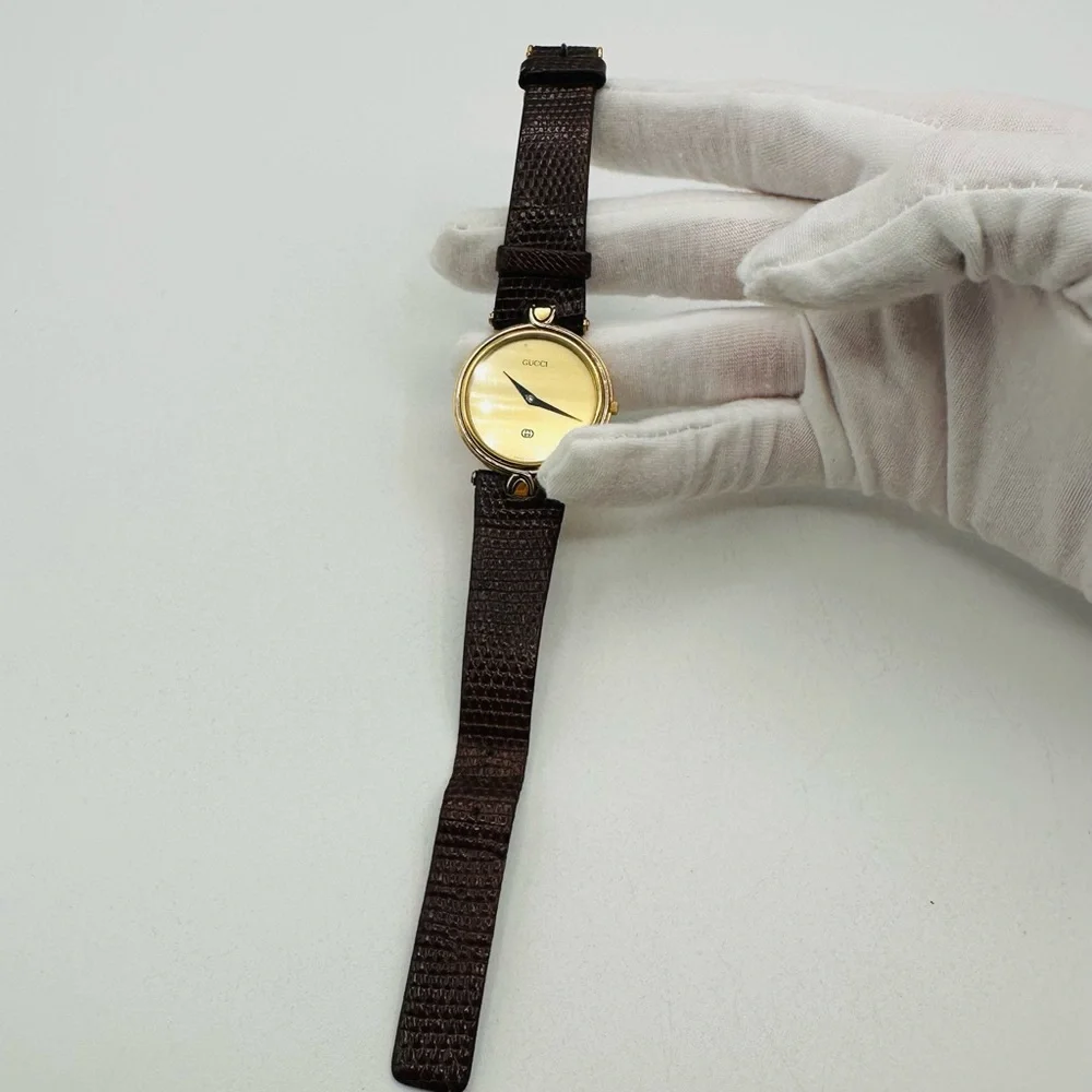 Gucci 4500 M Watch - Picture 8 of 10